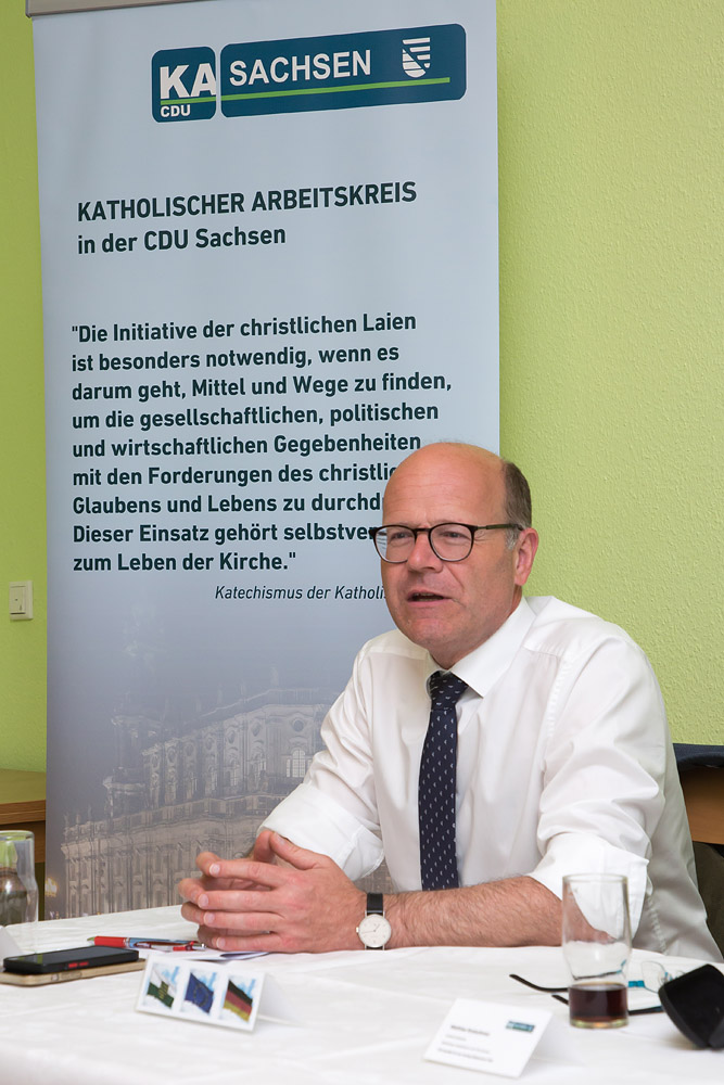 Oliver Schenk